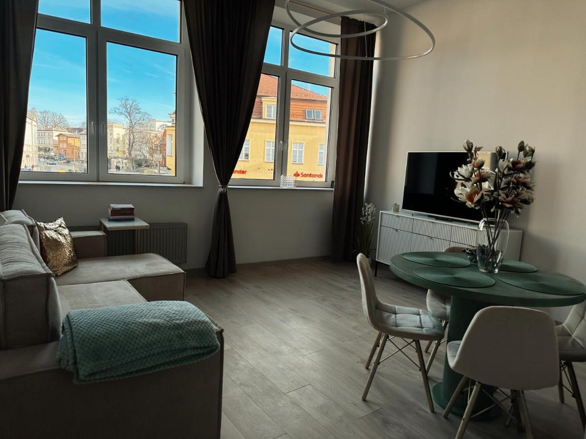 Loft Przy Placu Niepodleglosci Apartment Jelenia Góra Exterior foto