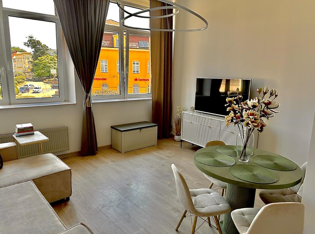 Loft Przy Placu Niepodleglosci Apartment Jelenia Góra Exterior foto