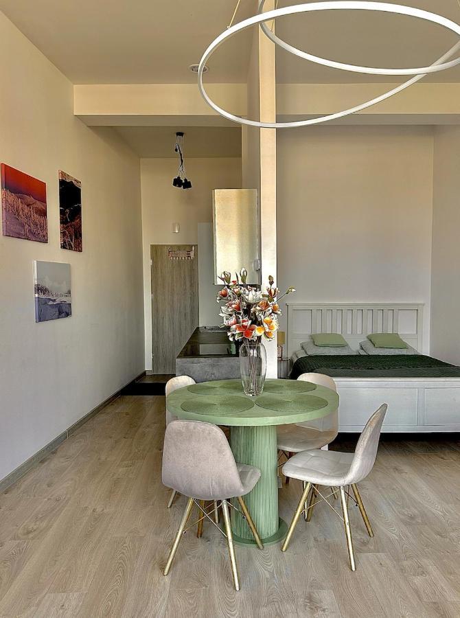Loft Przy Placu Niepodleglosci Apartment Jelenia Góra Exterior foto