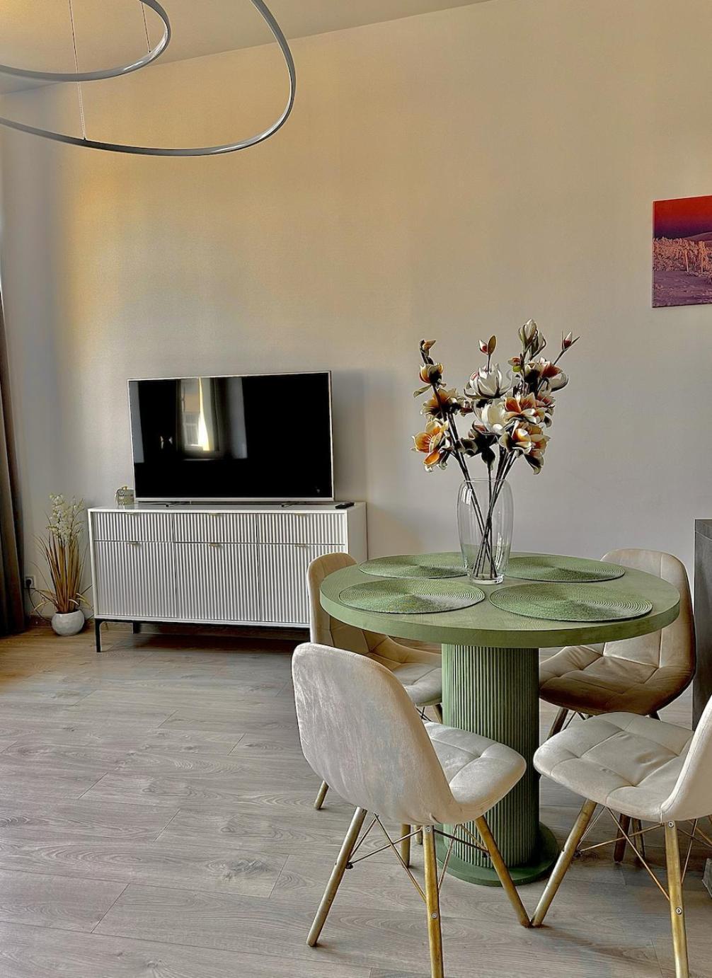 Loft Przy Placu Niepodleglosci Apartment Jelenia Góra Exterior foto